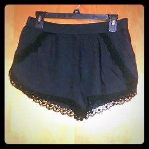 Light weight Girls Black Shorts